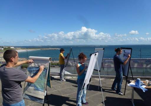 English course and drawing classes in one trip