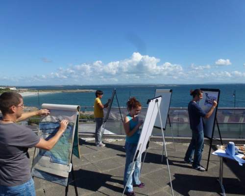 Malkurs am Meer in Südengland nach dem Unterricht in der Sprachschule