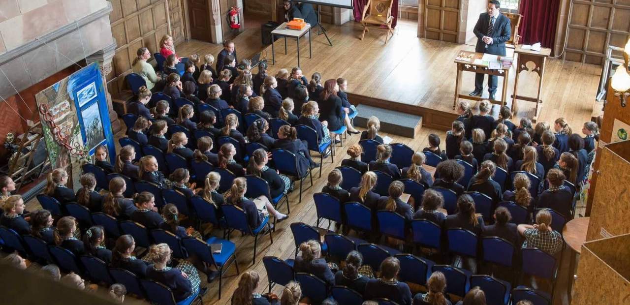 Internat in Mittelengland